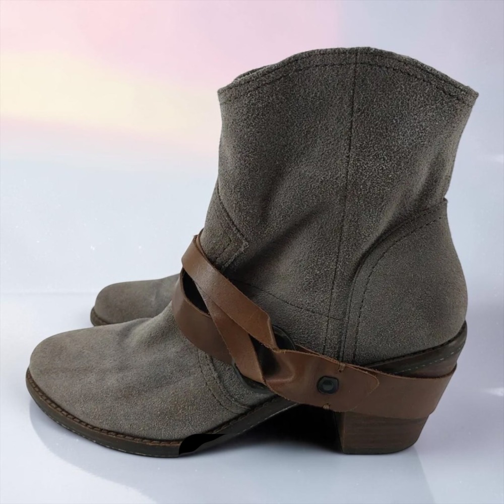 OTBT Bedford ankle booties in gray suede
